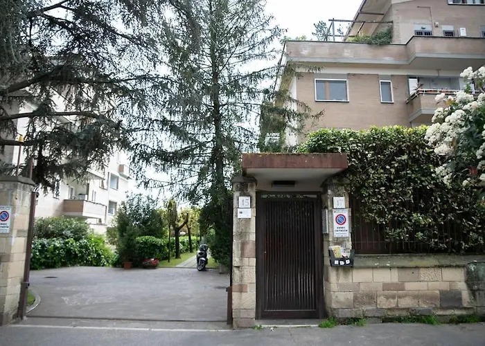 10 min Vaticano Big home Balduina con piscina